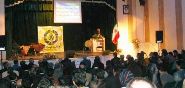 Khosroetemad 600x287 دومین همایش «بحران آب در دشت کاشان» در کاشان برگزار شد