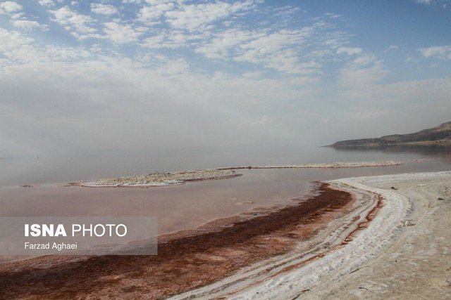 کاهش ۲۵ سانتیمتری تراز دریاچه ارومیه نسبت به سال قبل
